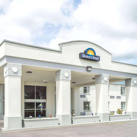 Days Inn By Wyndham Roanoke Near I-81 Exterior foto