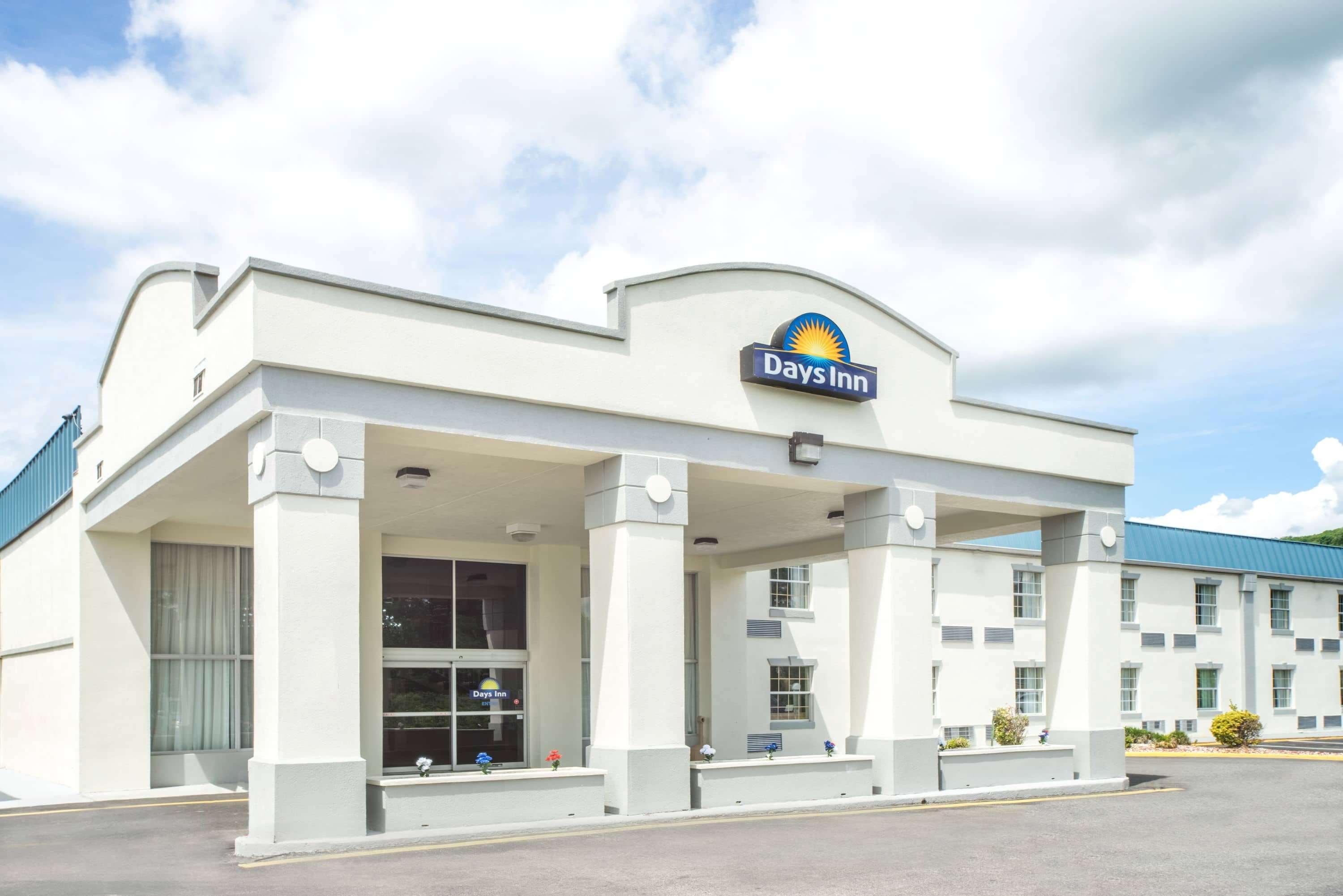 Days Inn By Wyndham Roanoke Near I-81 Exterior foto